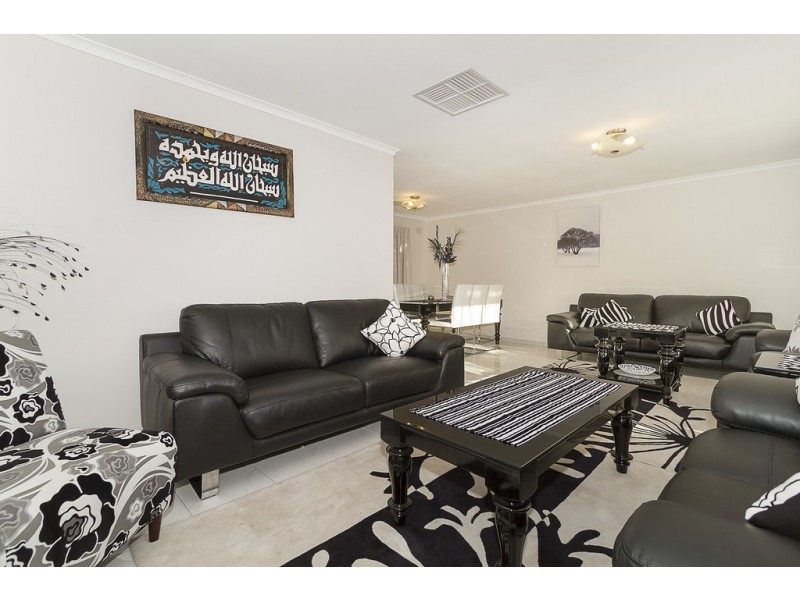 13 Noya Avenue, Modbury Heights SA 5092