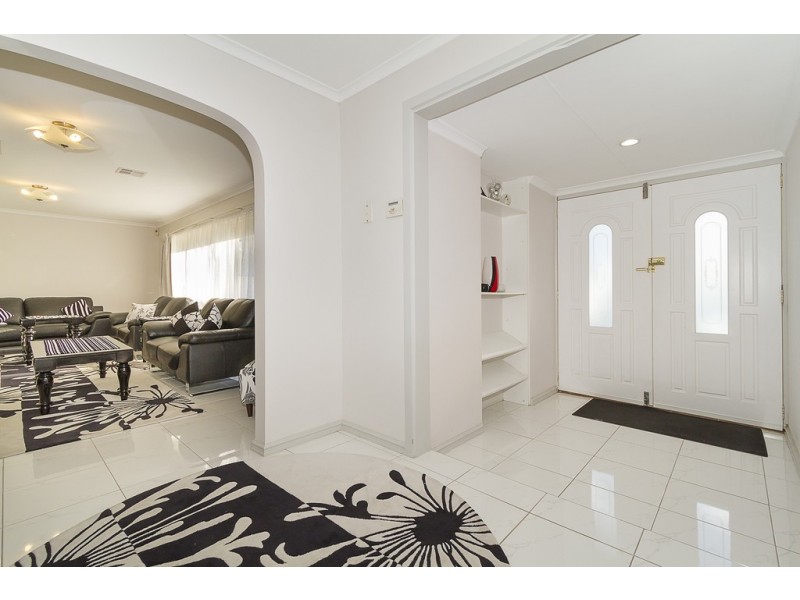 13 Noya Avenue, Modbury Heights SA 5092