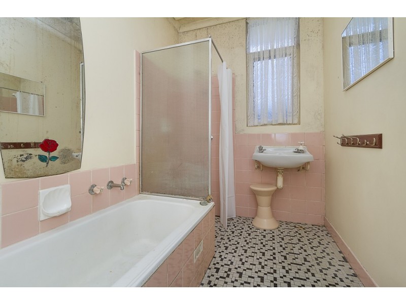 14 Oswald Crescent, Para Hills SA 5096