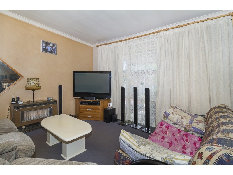 14 Oswald Crescent, Para Hills SA 5096