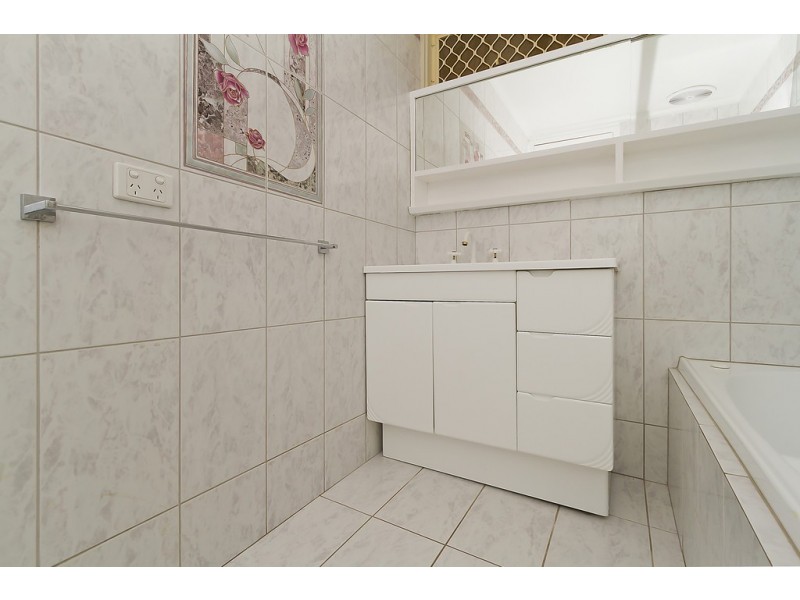 17 Wentworth Drive, Ingle Farm SA 5098