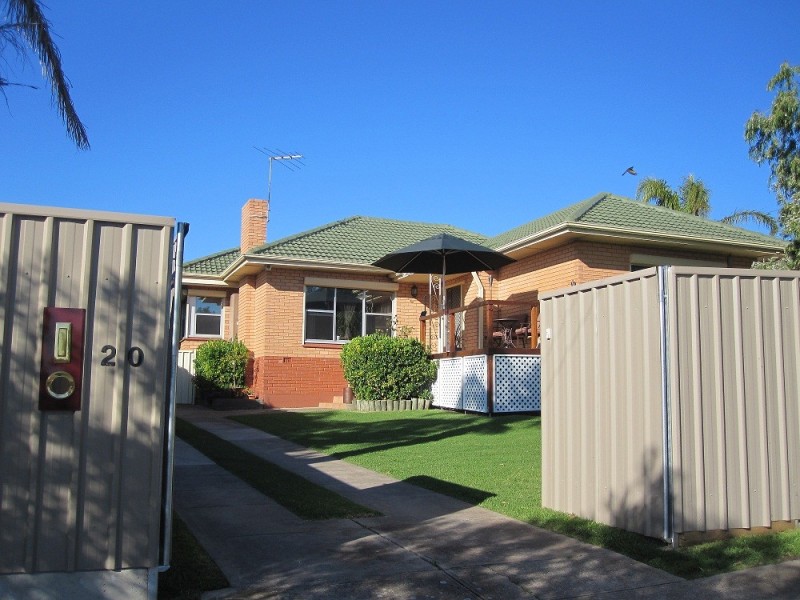 20 Milne Road, Para Hills SA 5096