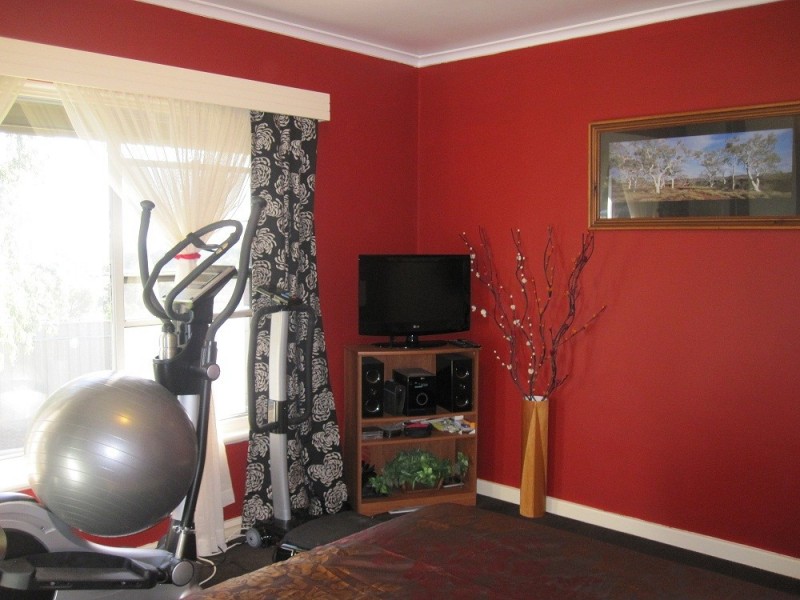 20 Milne Road, Para Hills SA 5096