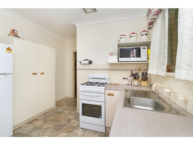 311 Wright Road, Valley View SA 5093