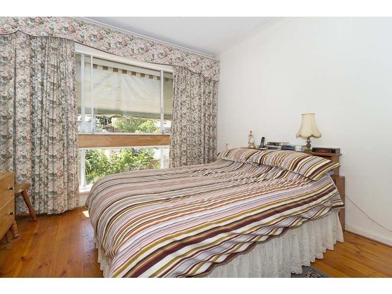 311 Wright Road, Valley View SA 5093