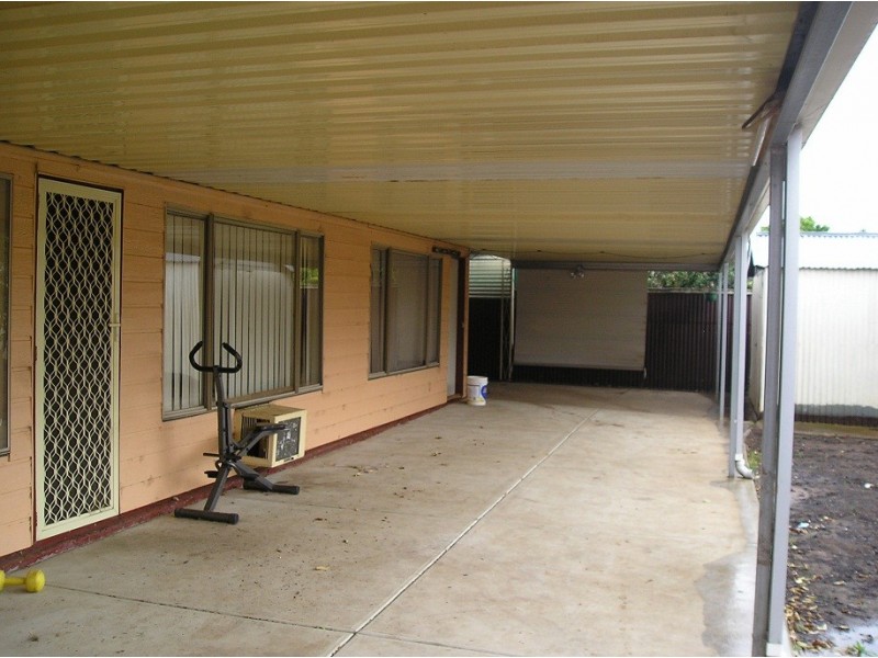 39 Wyatt Road, Parafield Gardens SA 5107