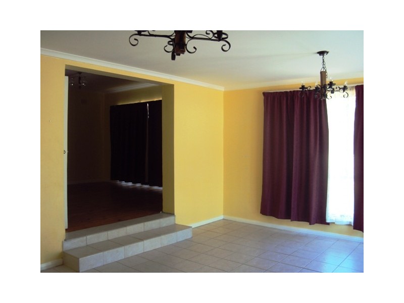 17 River Drive, Para Hills SA 5096