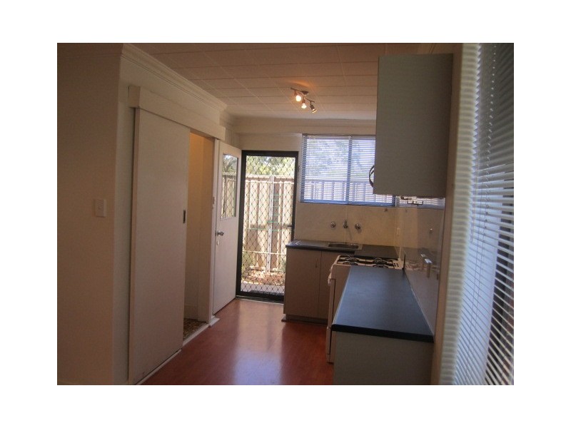 8/113 Winchester Street, Salisbury East SA 5109