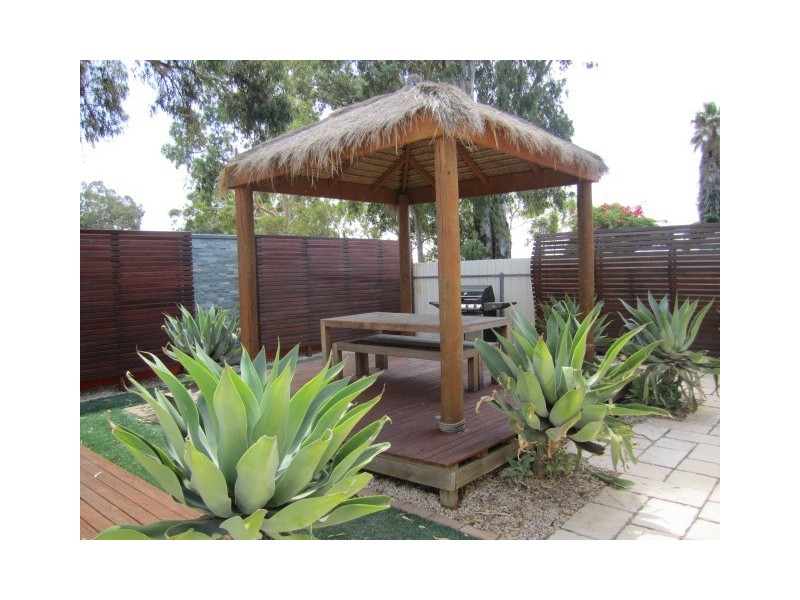 16 Redward Avenue, Greenacres SA 5086