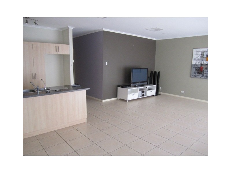 16 Redward Avenue, Greenacres SA 5086