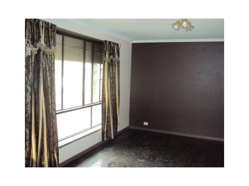 11 Hopner Avenue, Burton SA 5110