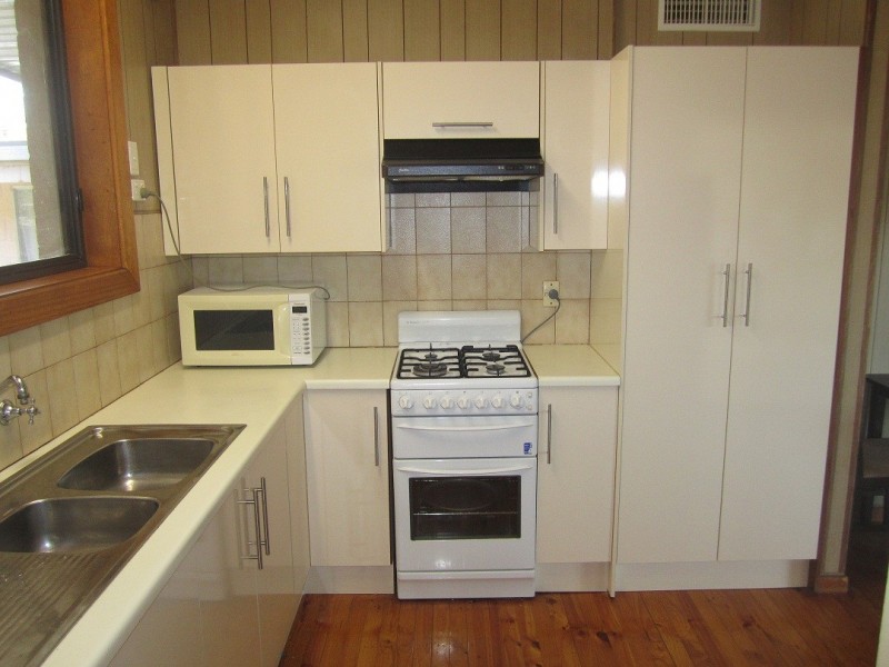 7 Dennis Crescent, Para Hills SA 5096