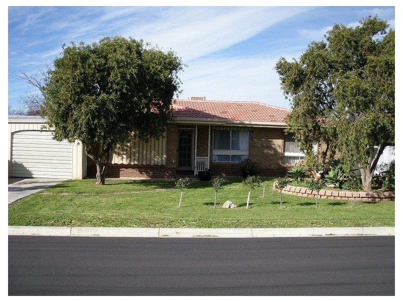 1 The Parkway, Holden Hill SA 5088