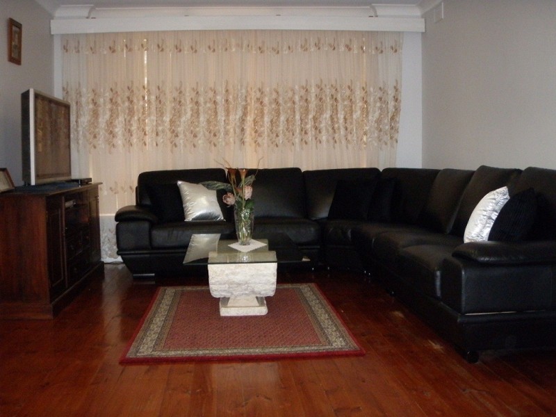 1 The Parkway, Holden Hill SA 5088