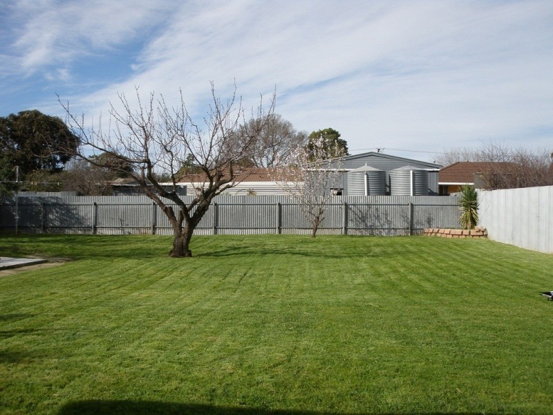1 The Parkway, Holden Hill SA 5088