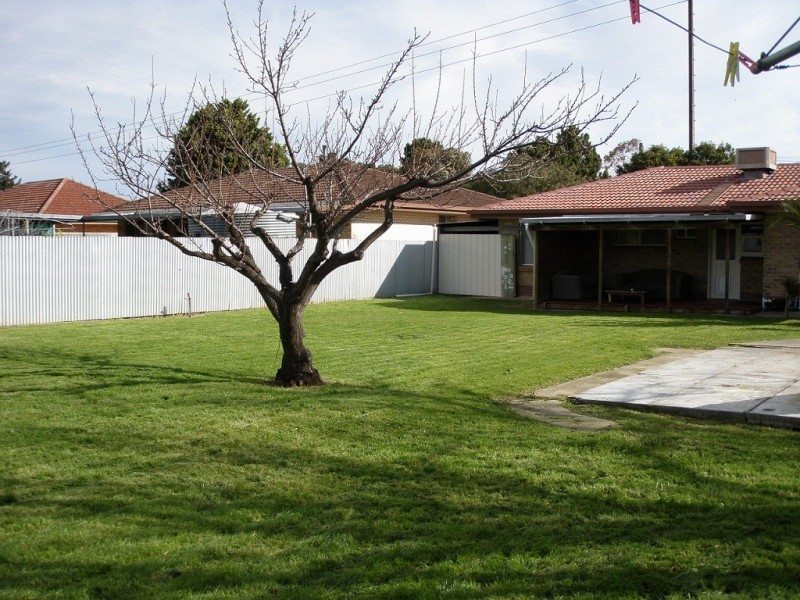 1 The Parkway, Holden Hill SA 5088