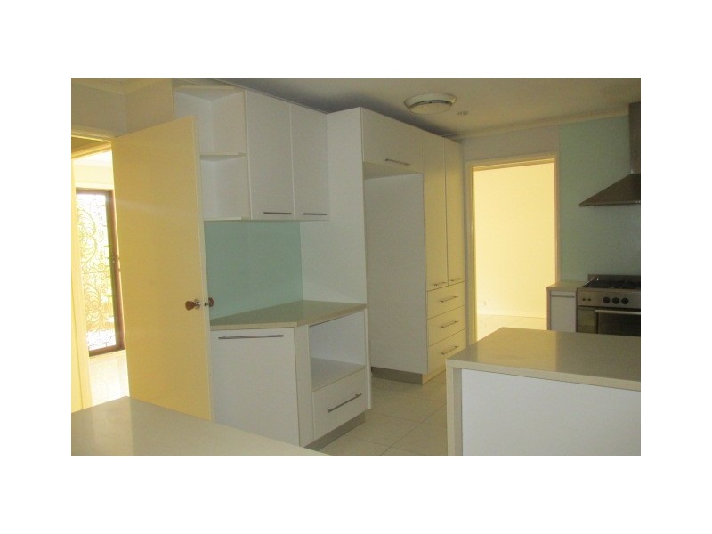 18 Dorian Street, Para Vista SA 5093