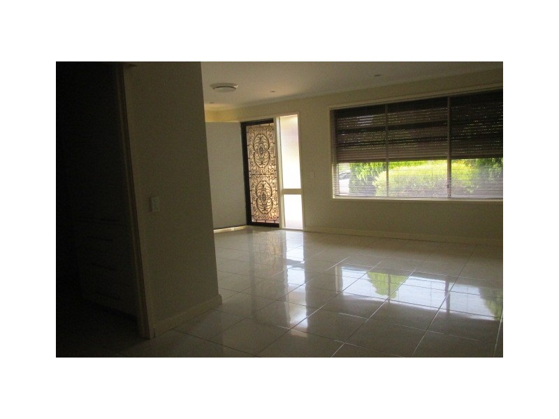 18 Dorian Street, Para Vista SA 5093