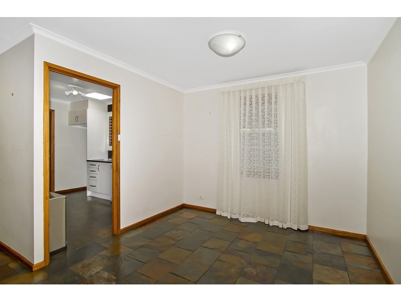 2 Moyes Court, Para Hills West SA 5096