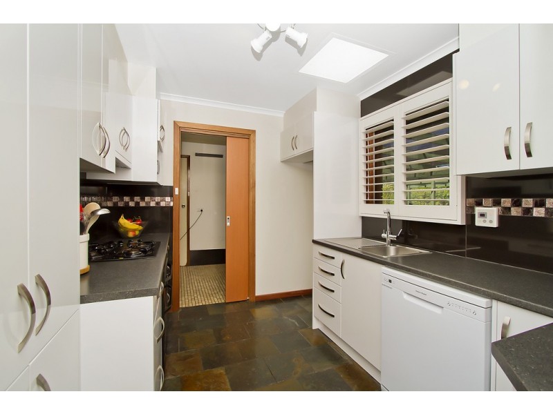 2 Moyes Court, Para Hills West SA 5096