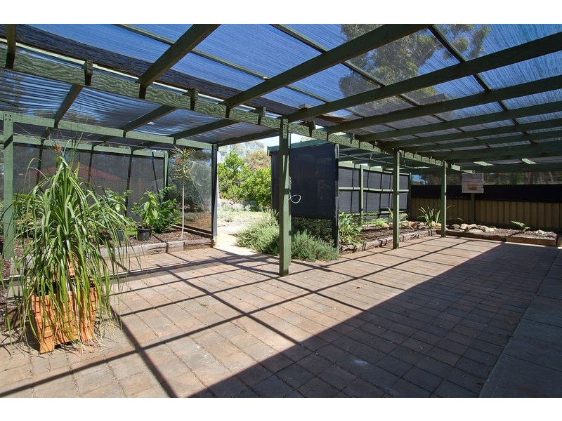 2 Moyes Court, Para Hills West SA 5096