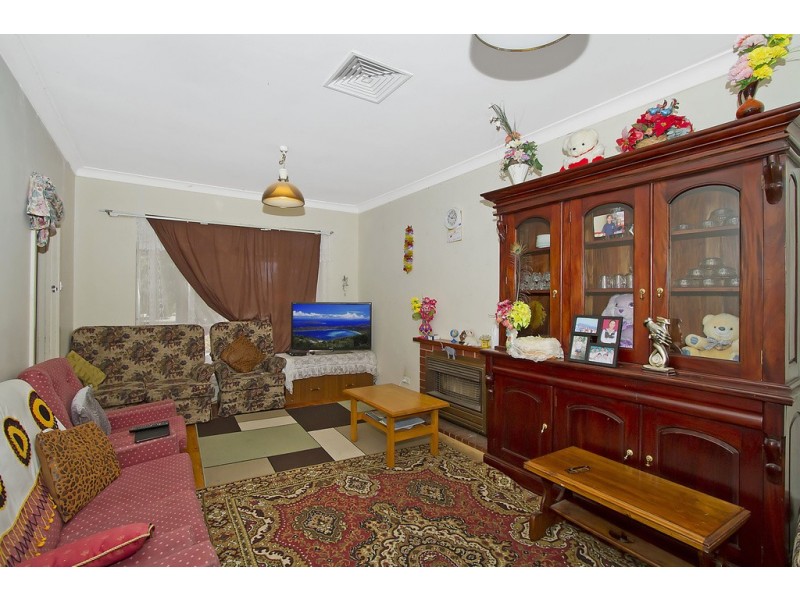 17 Abelia Street, Elizabeth Vale SA 5112