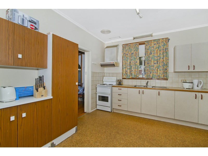 17 Abelia Street, Elizabeth Vale SA 5112