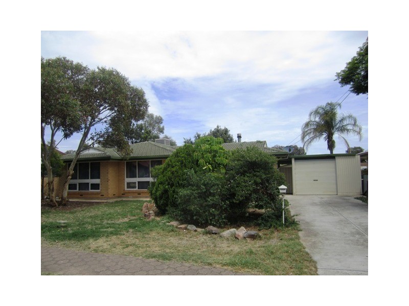 9 Harrow Road, Para Hills West SA 5096