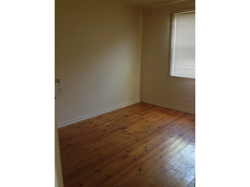 4 Small Crescent, Smithfield Plains SA 5114