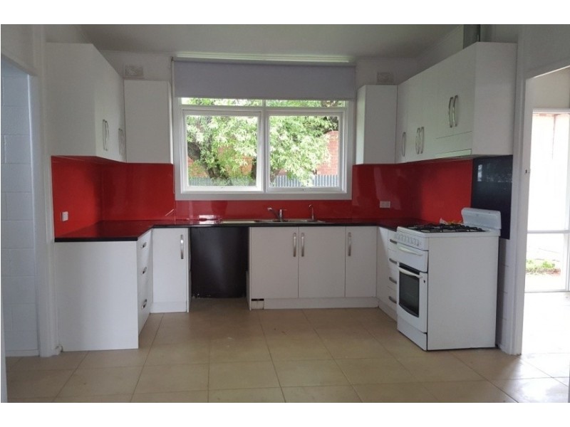 6 Hodge Road, Para Hills SA 5096