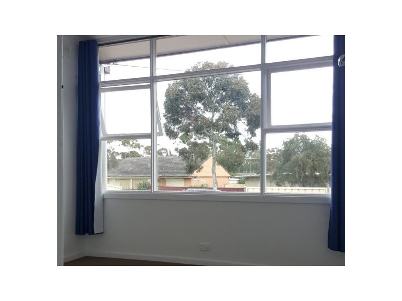 6 Hodge Road, Para Hills SA 5096