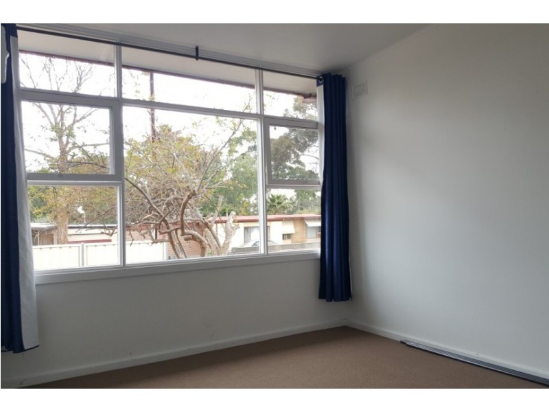 6 Hodge Road, Para Hills SA 5096