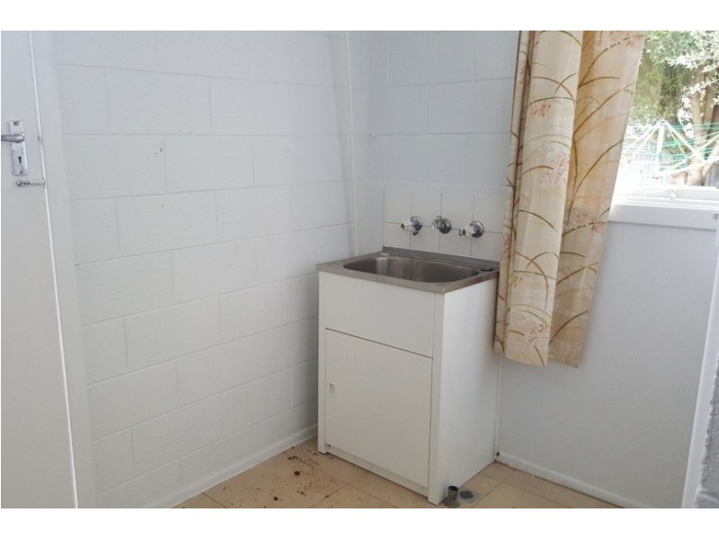 6 Hodge Road, Para Hills SA 5096