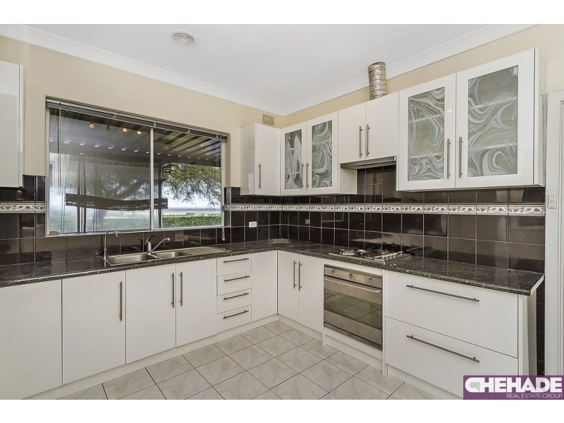 425 Nelson Road, Para Hills SA 5096