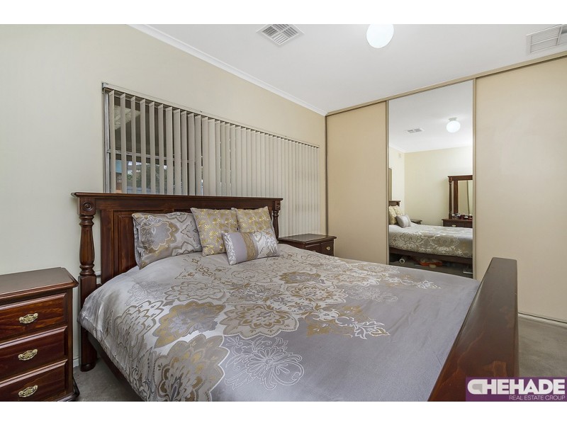 10 Hinton Avenue, Para Hills SA 5096