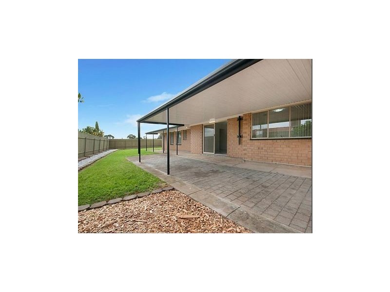 30 Hedgerow Drive, Gulfview Heights SA 5096