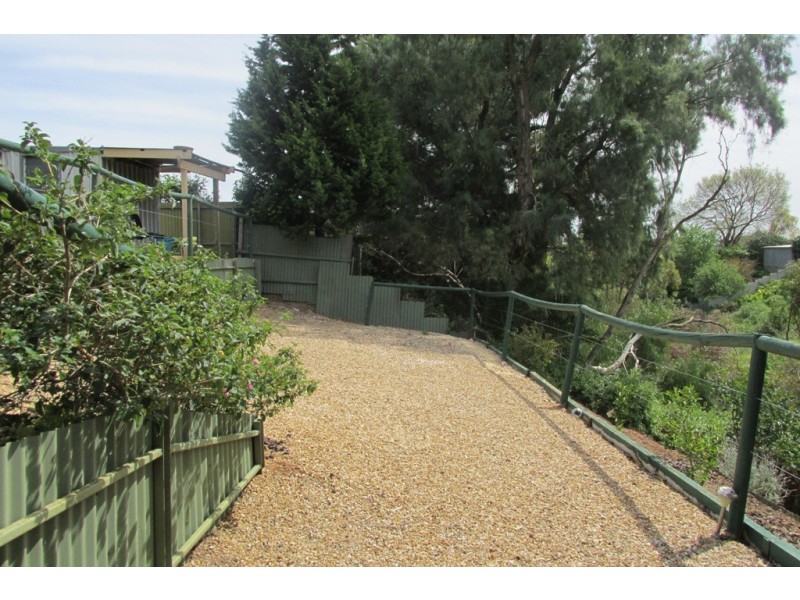 34 CAMPBELL DRIVE, Para Hills SA 5096