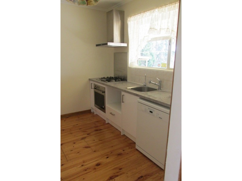 34 CAMPBELL DRIVE, Para Hills SA 5096