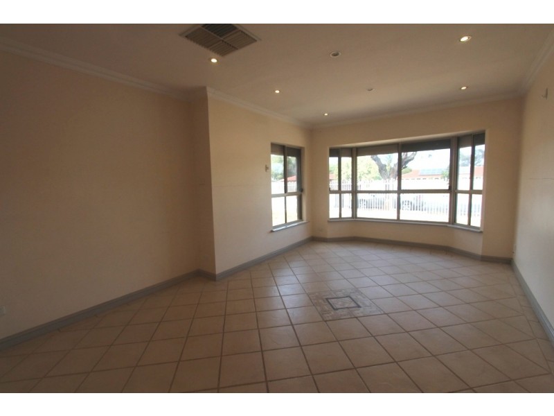 94 Kesters Road, Para Hills West SA 5096