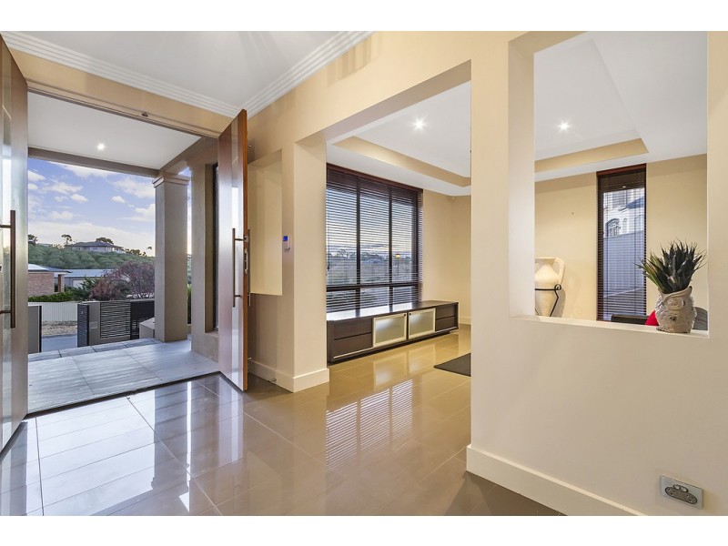21 Kotara Drive, Salisbury Heights SA 5109