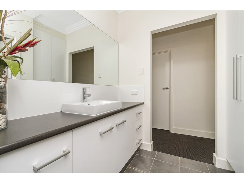 21 Kotara Drive, Salisbury Heights SA 5109