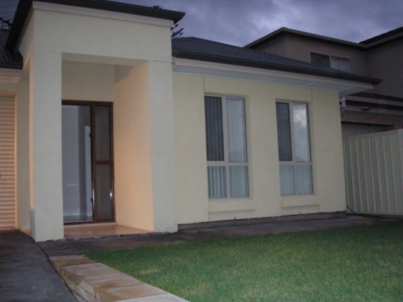 6 John Street, Para Hills SA 5096