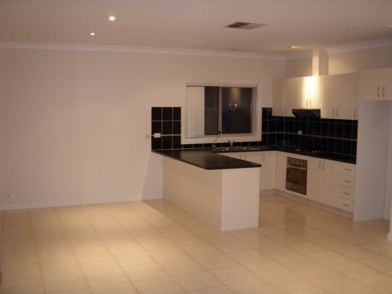 6 John Street, Para Hills SA 5096