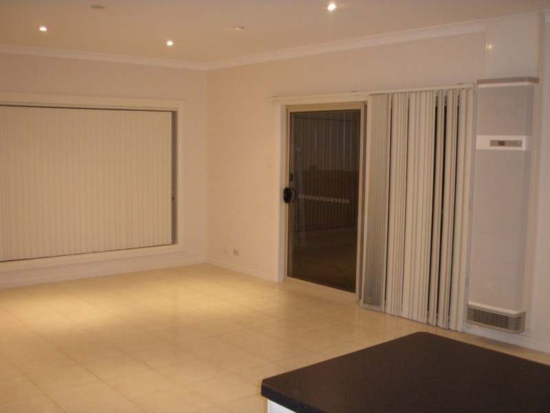 6 John Street, Para Hills SA 5096