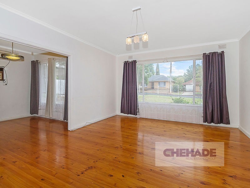 4 Loral Street, Para Hills SA 5096