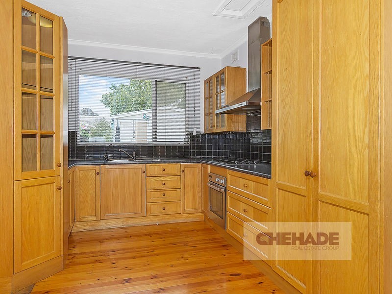 4 Loral Street, Para Hills SA 5096