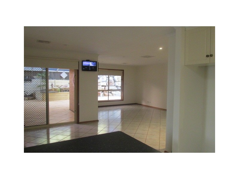 14 Sarah Crest, Hillbank SA 5112