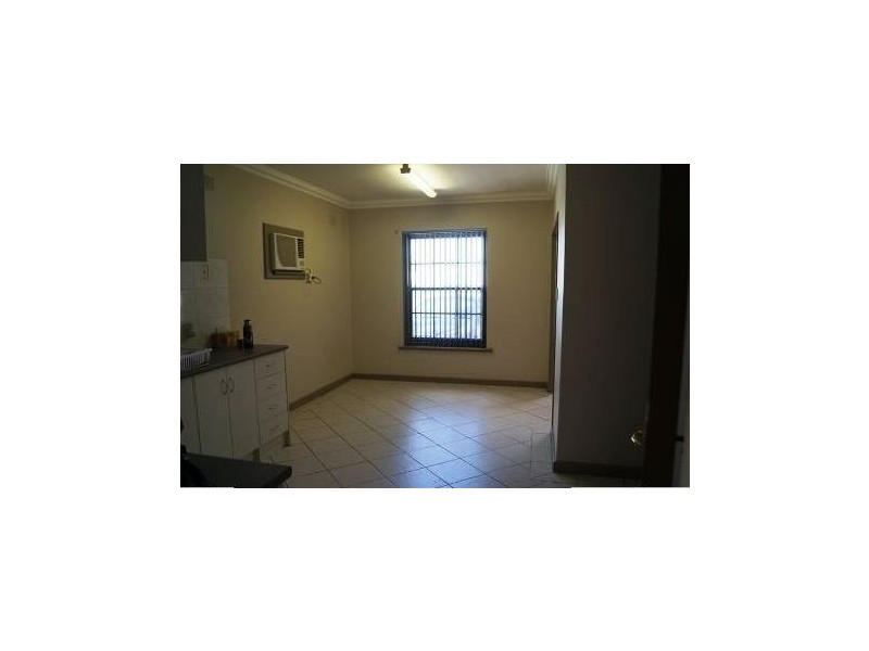 2 AQUAMARINE DRIVE, Salisbury East SA 5109