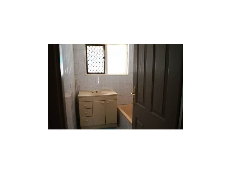 2 AQUAMARINE DRIVE, Salisbury East SA 5109