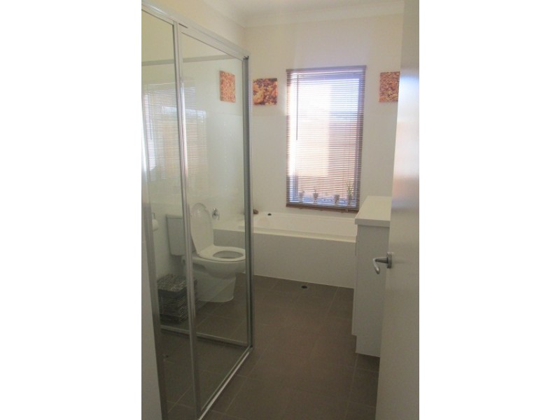 12 Stuart Street, Hillcrest SA 5086
